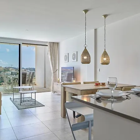 Casa Banderas, Sea And Mountain View At Luxury Complex Apartament *